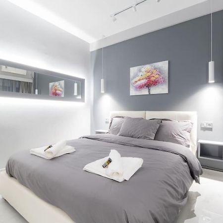 Lux Seaside Apartment By Volos Hospitality Ngoại thất bức ảnh